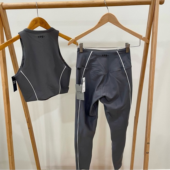 Abercrombie & Fitch YPB SculptLUX Set of Henley Tank + 7/8 Leggings - Gray S - Picture 9 of 9